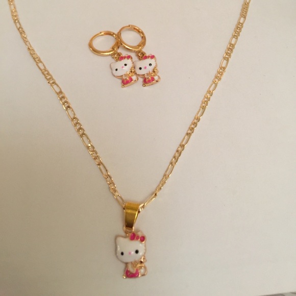 Brand new. Hello kitty necklace and earrings set - Picture 4 of 5